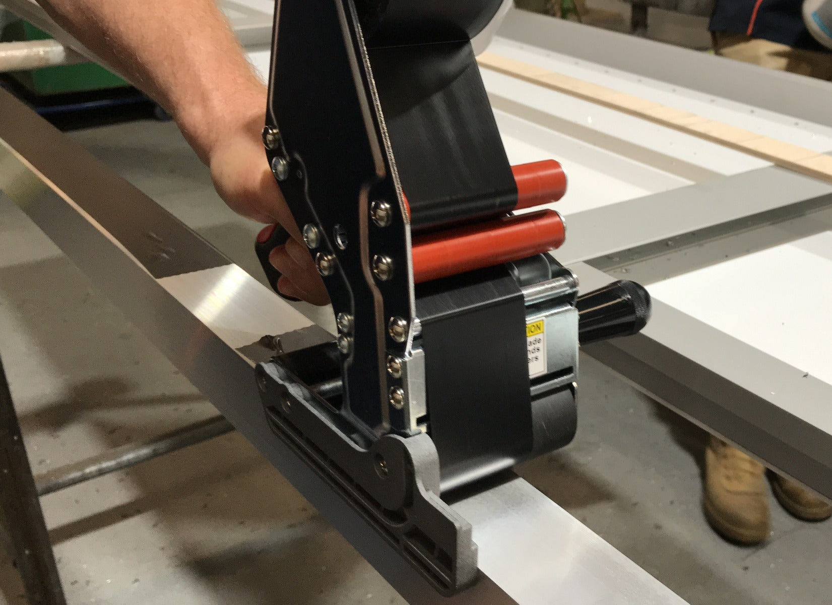 Aluminium Frame Protection Tape Applicator / Dispenser