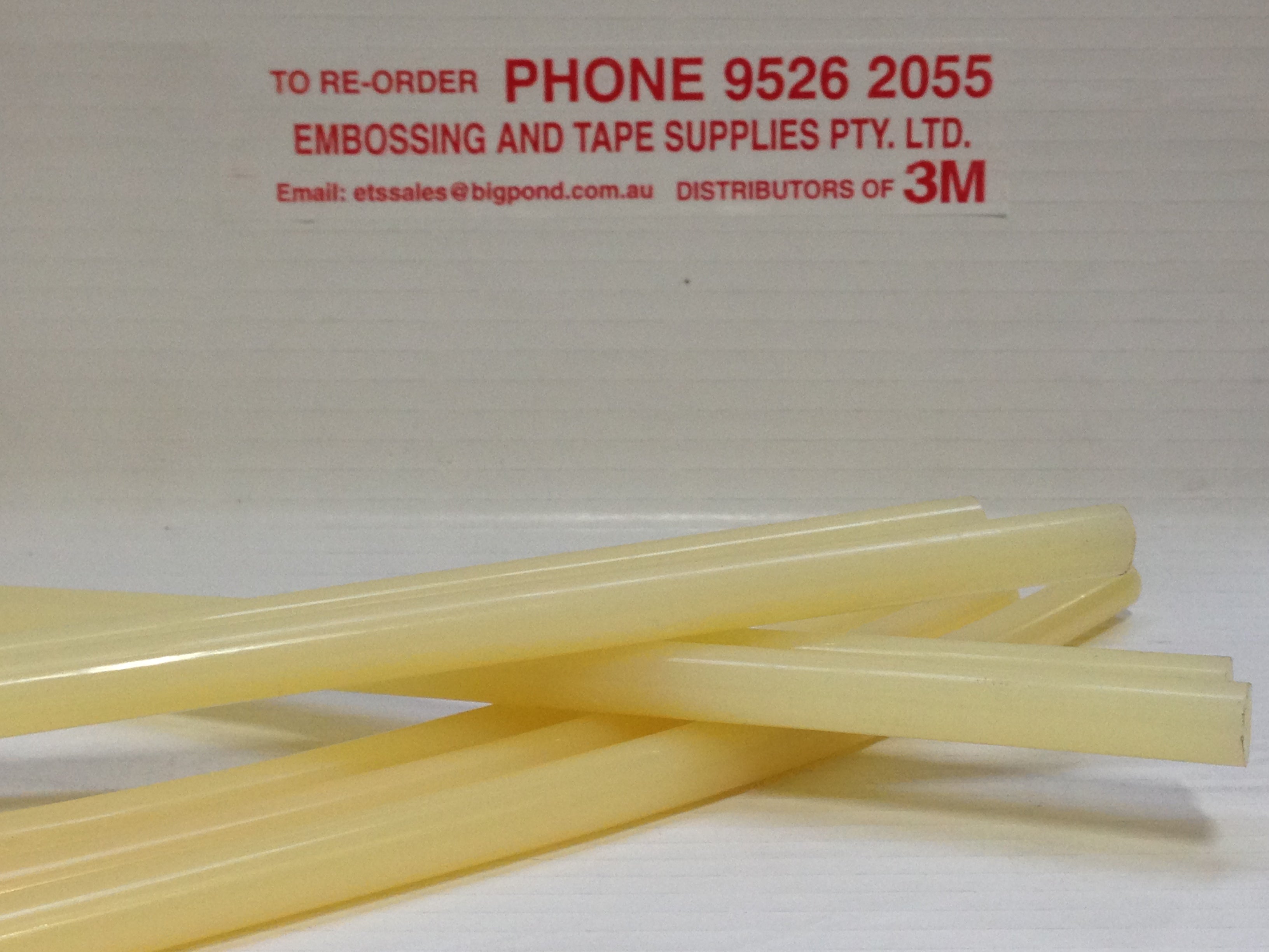 3M AE 1762 Cost Effective Hot Melt Glue is no longer available, has been replaced by VH9010-12-1