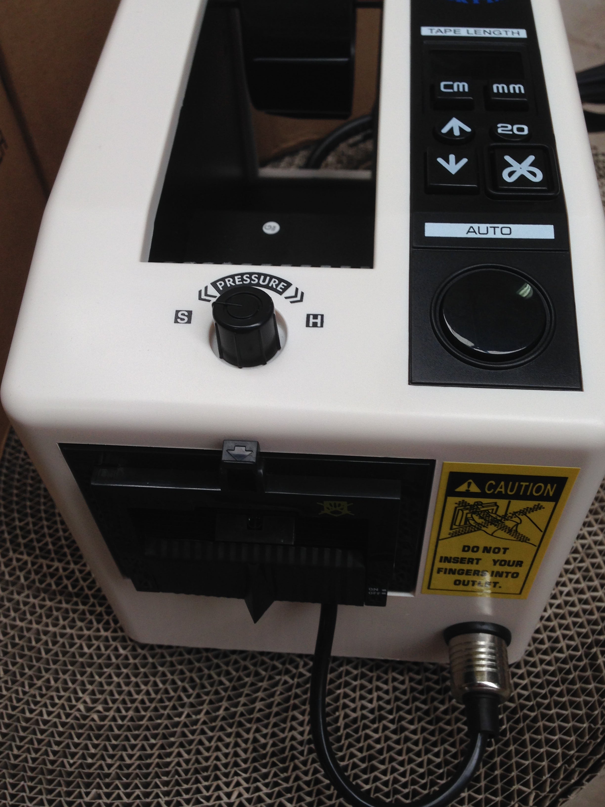 Easy to use Control Panel - M1000 Automatic Tape Dispenser. We supply our Automatic (Pre-Set Length )tape dispensers to Sydney & throughout Australia