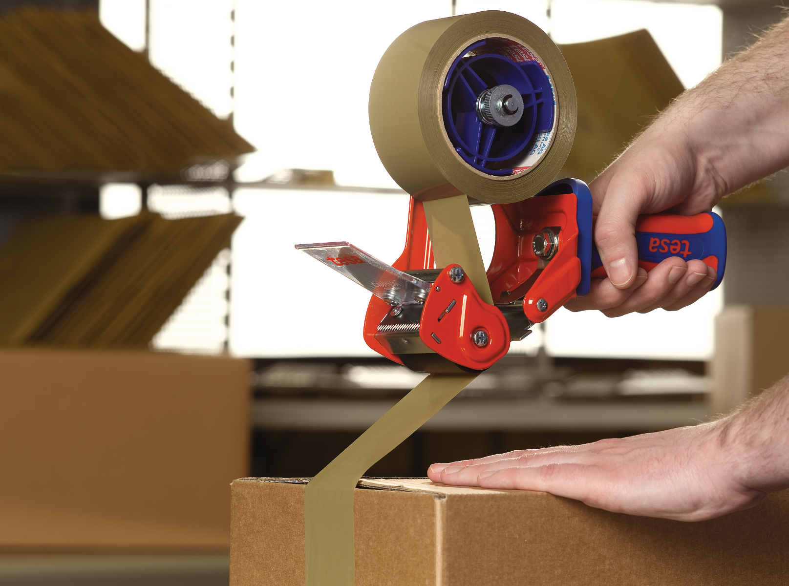 Safety Pistol Grip Dispenser (Tape Gun) with Retractable Blade - Tesa 6400